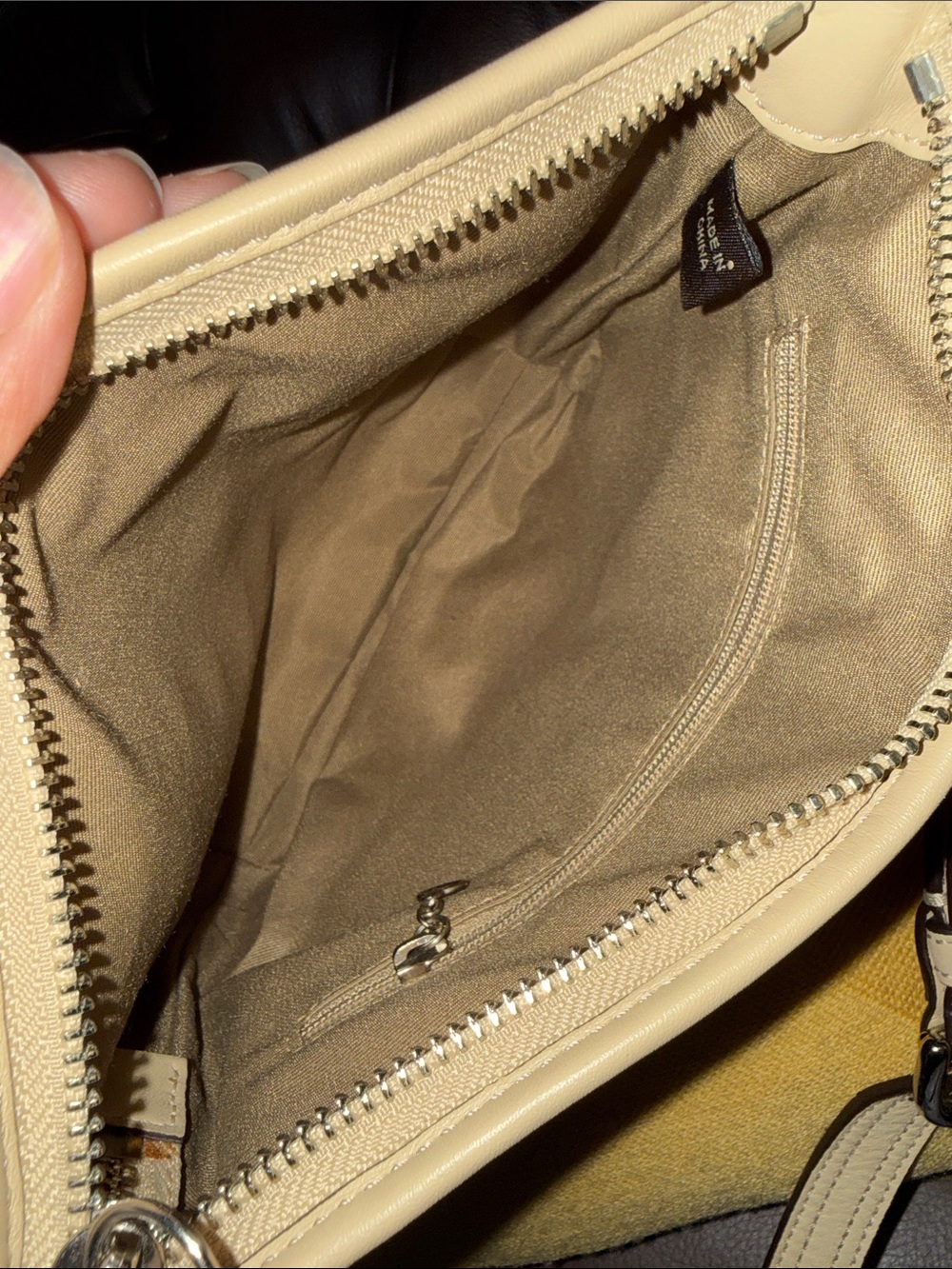 Coach vintage Pebbled Leather Crossbody Bag in Beige/Tan - Picture 9 of 14